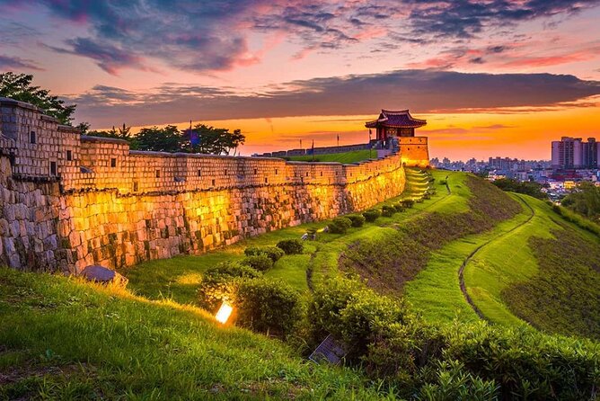 Seoul: Suwon Hwaseong & Waujeongsa & Starfield Heritage Tour - Why This Combination Works So Well