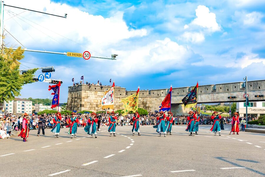 Seoul: The 62nd Suwon Hwaseong Cultural Festival Day Tour - How much value do you get for $15?