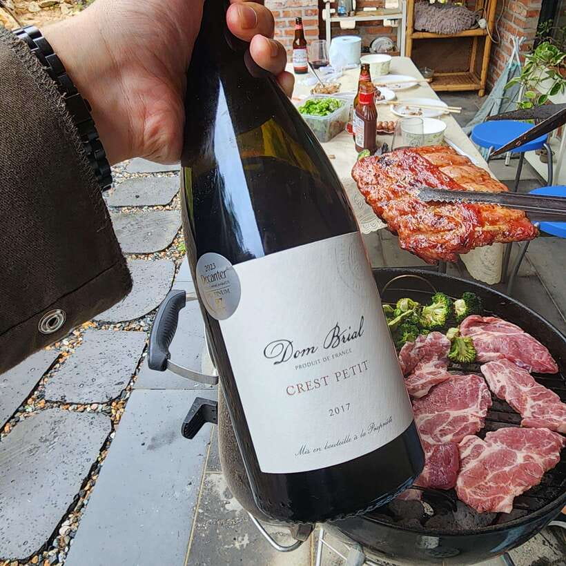 Seoul: Wine & Korean BBQ, Perfect Pairing Dinner in Sinchon - Korean barbecue with a wine pairing