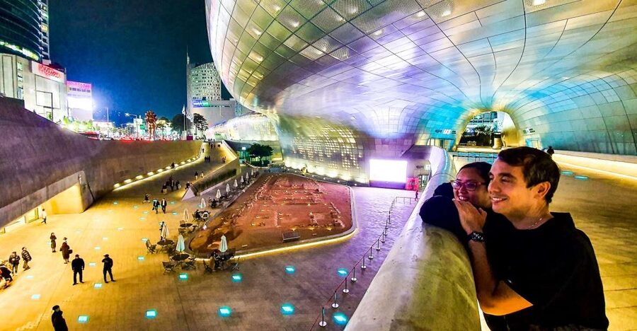 Seoul Your Way: Private Custom Experience with a Local Guide - Traditional Seoul and modern city life