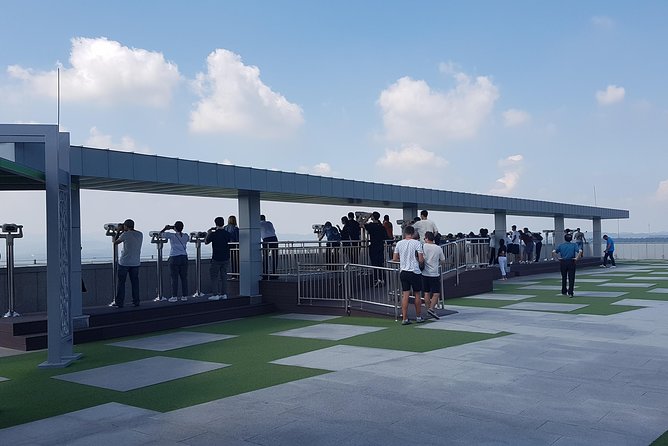 Signature DMZ Tour: Exclusive Defector Talk & Suspension Bridge - The suspension bridge option and its limits