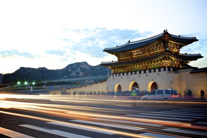 Signature Seoul : Netflix Sites, Street Food & N Seoul Tower - Jogyesa Temple starts the day quietly