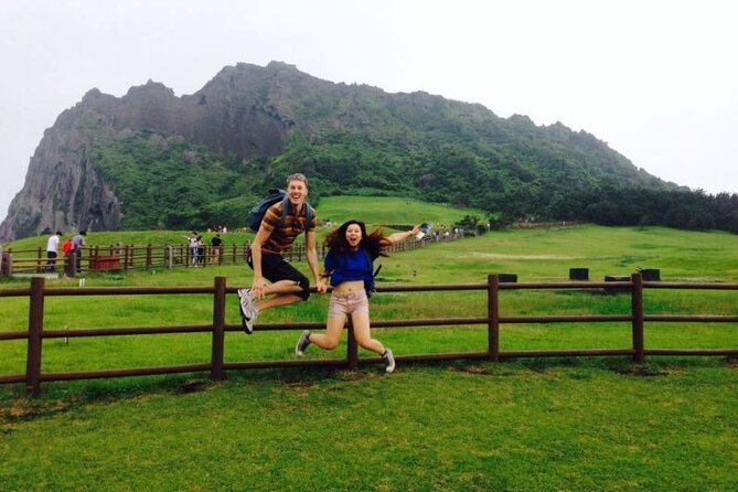 Small group Private Taxi Tour DAY experience in Jeju island - Seongeup Folk Village shows old Jeju life