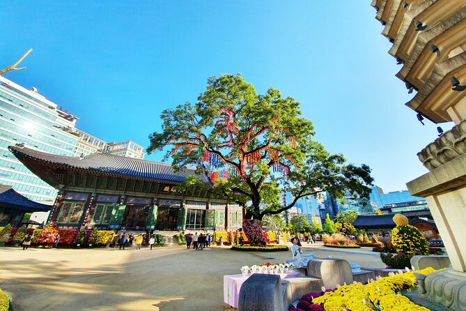Small-Group Royal Palace and Seoul City Tour (hotel pick-up) - The ginseng center: educational stop with a sales angle