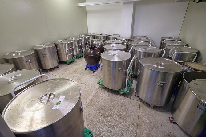 Soju Tasting at Distillery - story of 3 pigs - Entering the World Cup buk-ro distillery