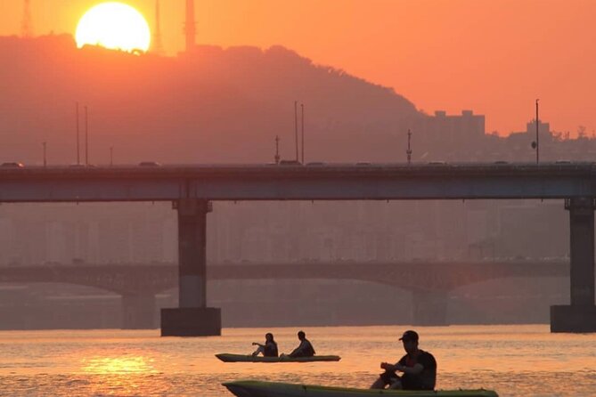 Stand Up Paddle Board (SUP) and Kayak Activities in Han River - Why Sunset Is the Best Time to Consider