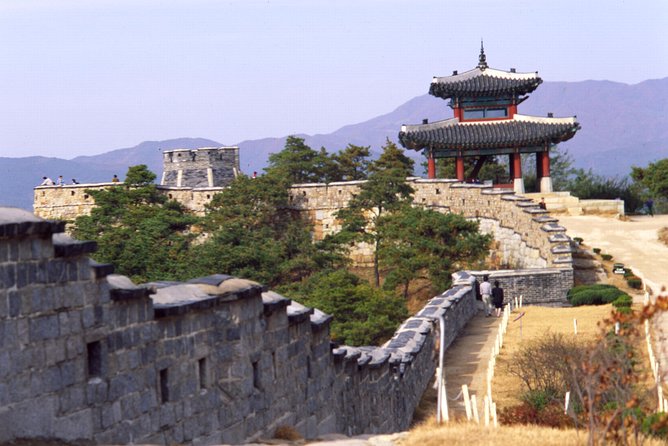 Suwon Hwaseong Fortress and Korean Folk Village Day Tour from Seoul - How much value do you get for $140?