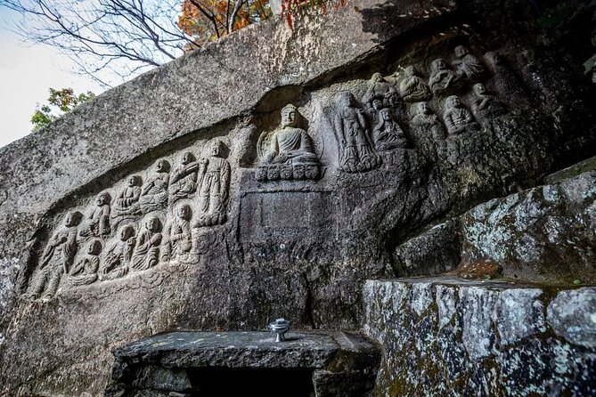Temple Tour : Byeongpungam Seokbulsa Temple [Hiking+Cable car] - Walking beside Geumjeongsanseong Fortress