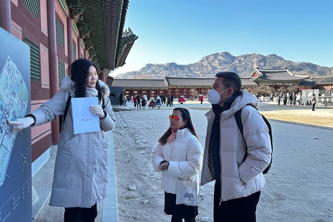 Time Travel in Seoul: Gyeongbokgung Palace, Folk Museum & Bukchon - The hanok café break gives the route a pleasant finish