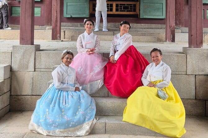 Tour Seoul’s oldest district with a storyteller from Bukchon - Bukchon Traditional Culture Center and the homes of the Yangban