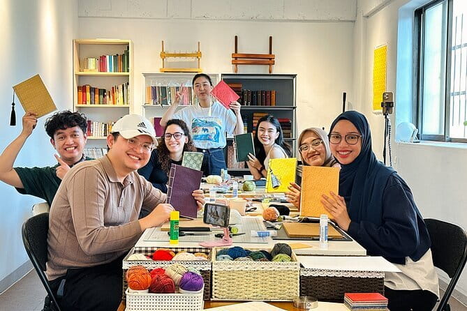 Traditional Korean Bookbinding Experience in Seoul, Hongdae - Understanding why Hanji matters