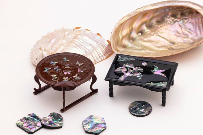 Traditional Korean Mother-of-Pearl Craft Workshop - Designing a souvenir with Korean or English letters