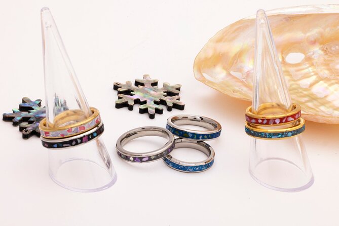 Traditional Korean Mother-of-Pearl Craft Workshop - Watching the craft process while your piece is wrapped