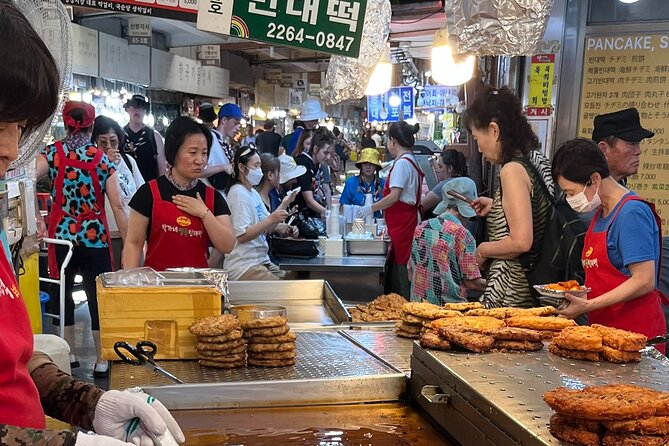 Vegan & Vegetarian Korean Market Adventure Gwangjang Market - Is It Suitable for Families and First Visits to Seoul?