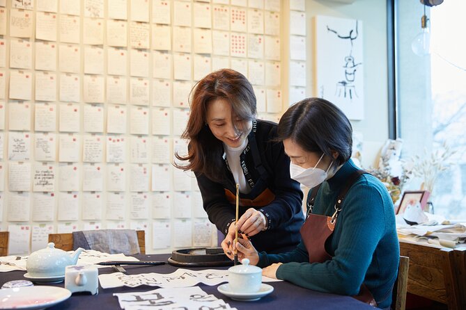 Write a Meaningful Korean Calligraphy Scroll in Insadong - Arriving at Tongmoongwan in Insadong